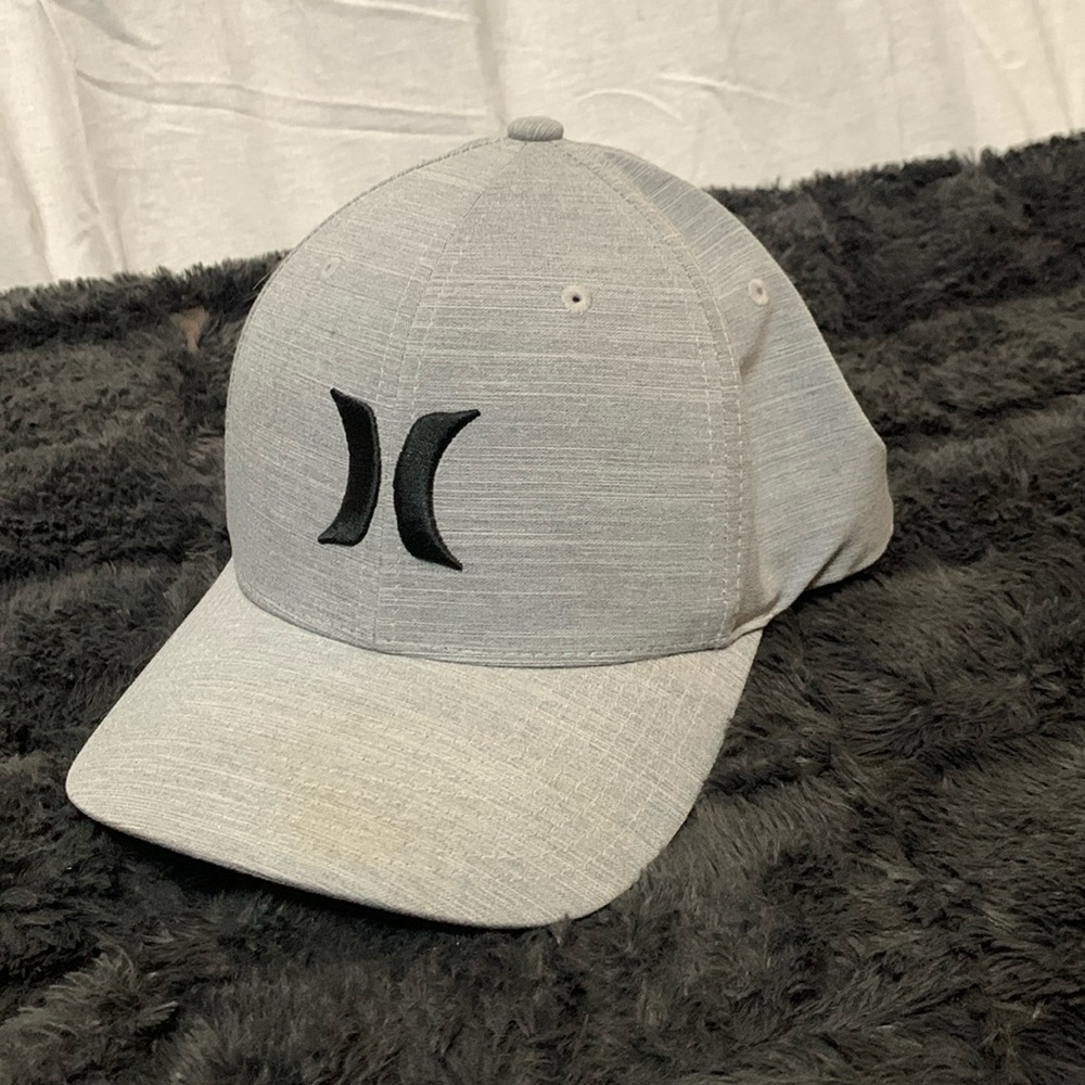 Hurley gray flex fit hat S-M